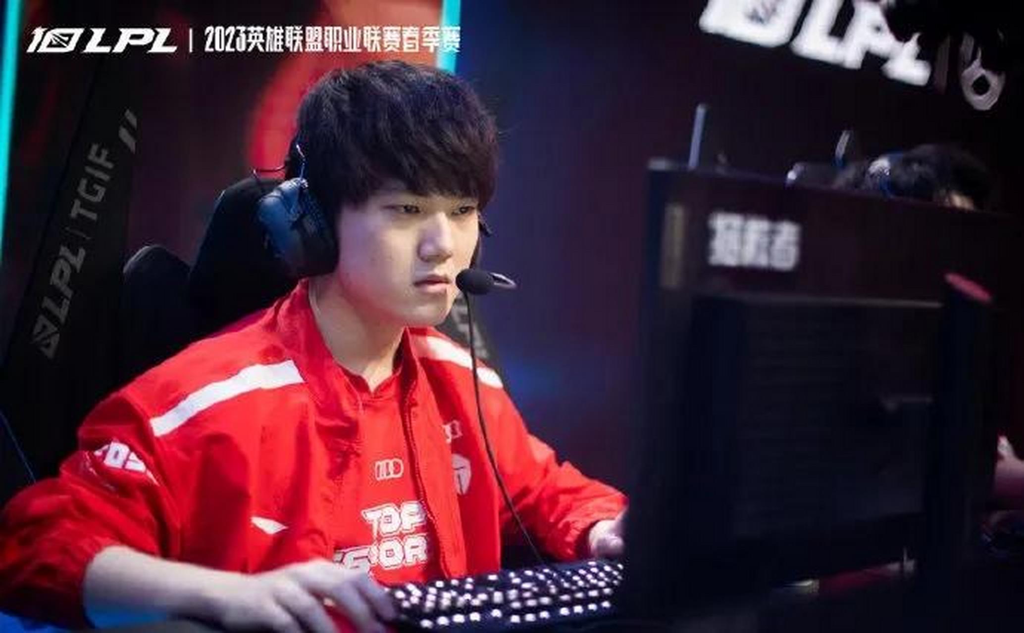 JackeyLove连续十二场比赛得分超过连败，日本队挑战极限！的简单介绍